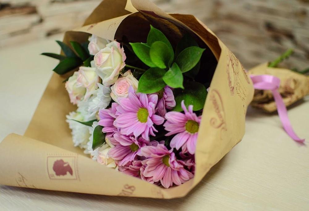 Букет цветов из: Розы и Хризантемы в Красноборске