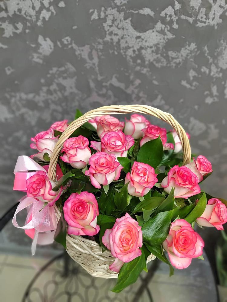Цветочная композиция из Розы в корзине в Красноборске