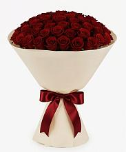 Букет 101 Бордовая роза Блэк Бакарра в Красноборске