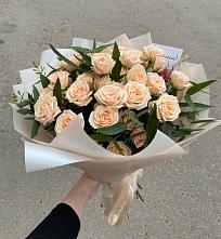 Букет Кремовые розы Латте в Красноборске