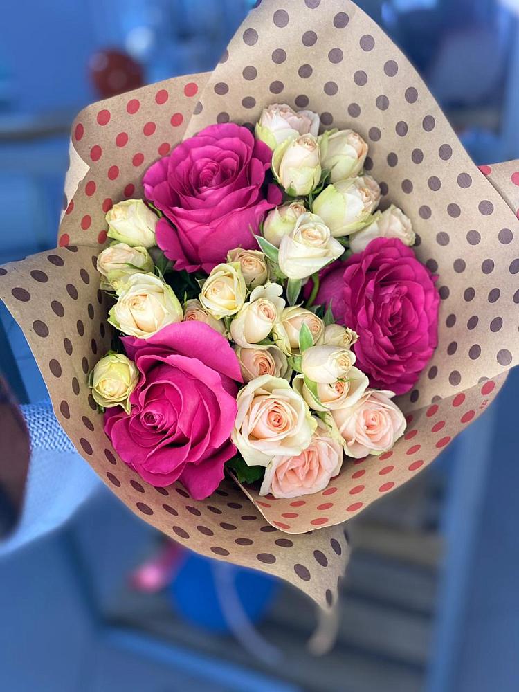 Букет цветов из: Розы в Красноборске