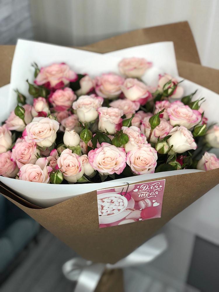 Букет цветов из: Розы в Красноборске