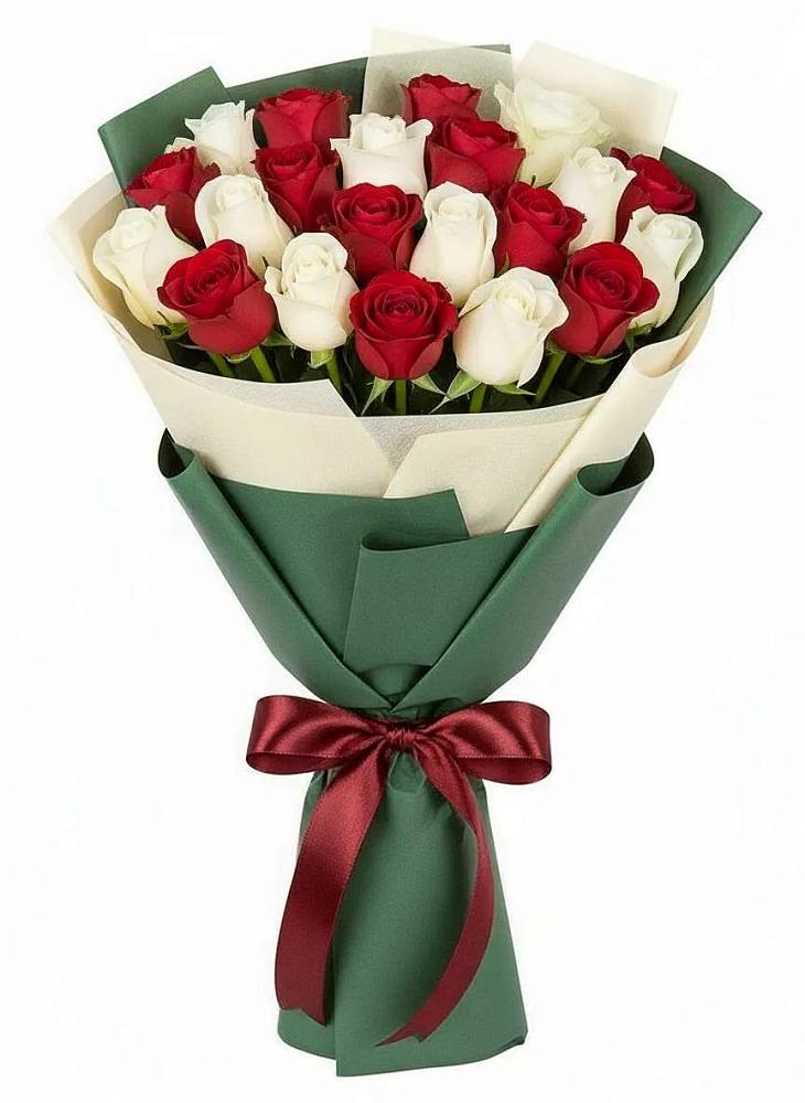 Букет Микс из красных и белых роз в Красноборске
