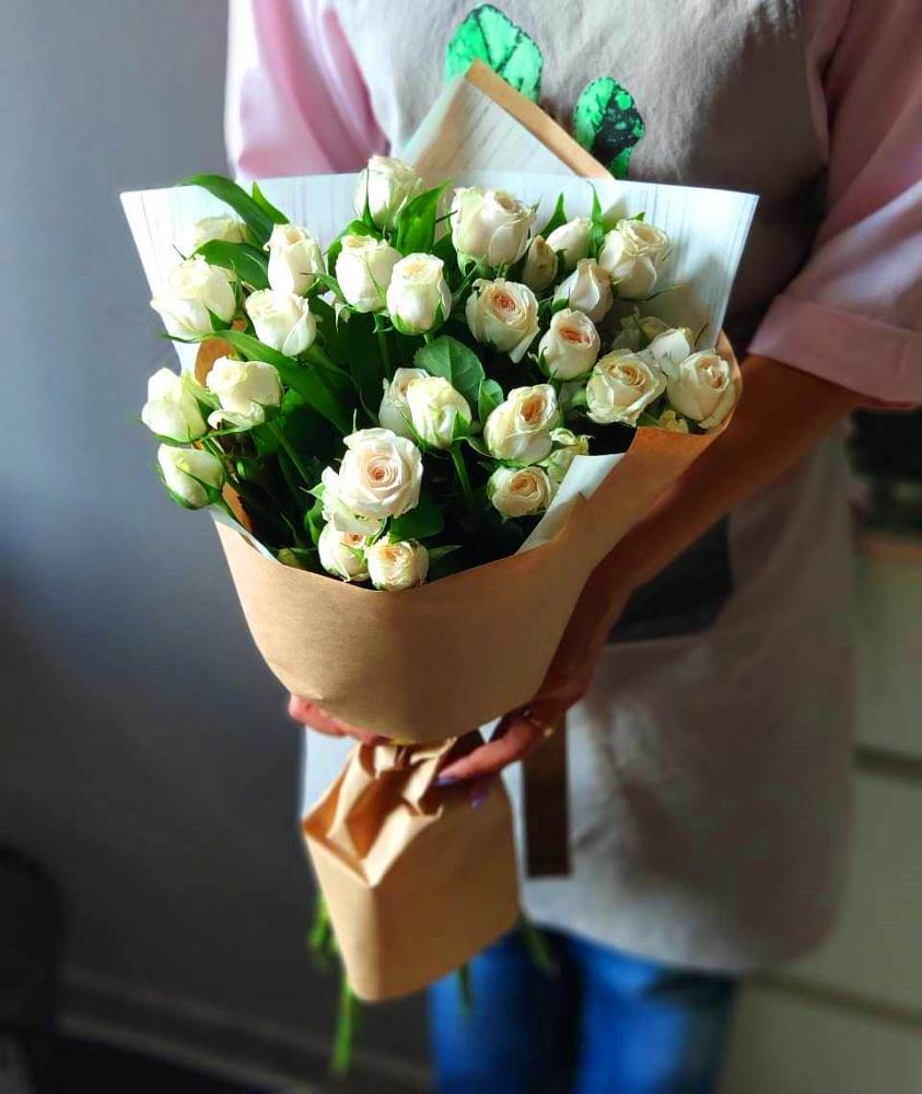 Букет цветов из: Розы в Красноборске