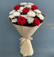 Букет цветов из:  Розы и Хризантемы в Красноборске