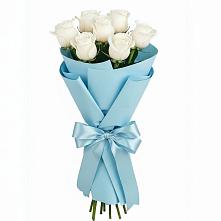 Букет 7 белых роз Проуд в Красноборске