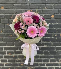 Букет цветов из:  Герберы и Хризантемы в Красноборске