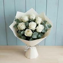 Букет Белые розы в Эвкалипте в Красноборске