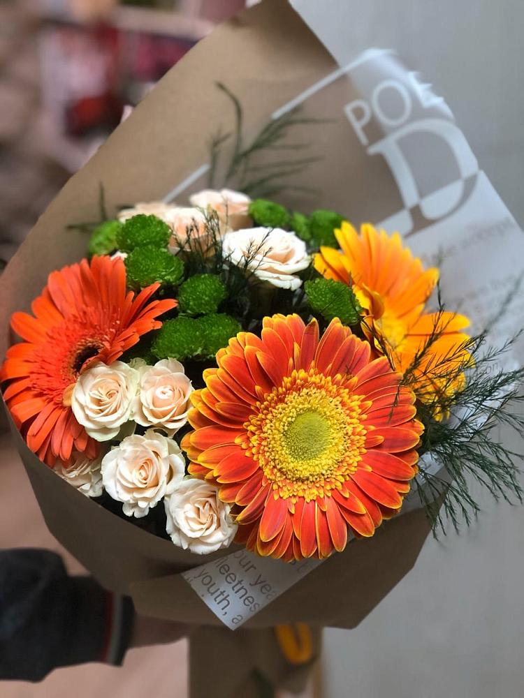 Букет цветов из: Герберы, Хризантемы и Розы в Красноборске